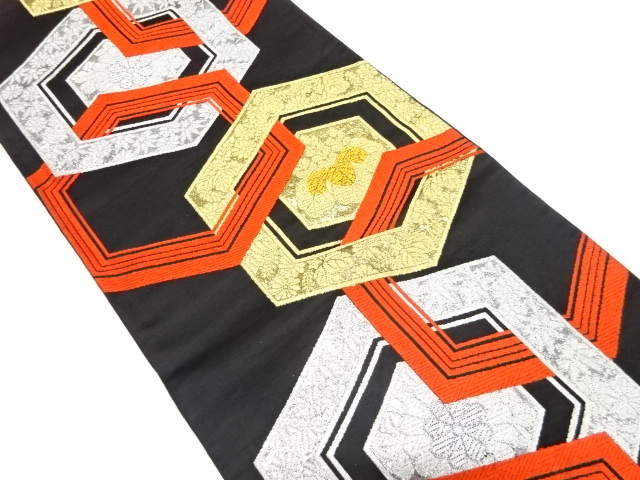 アンティーク　亀甲繋ぎに菊・桐模様織り出し袋帯（着用可）